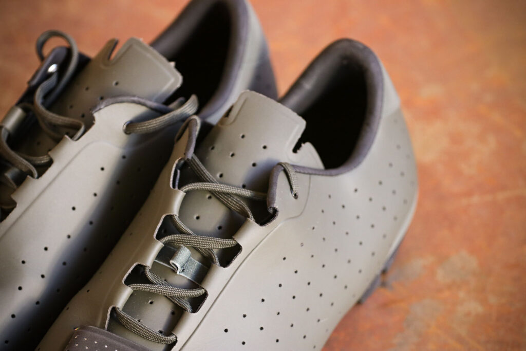 Rapha Explore Shoe – laces.jpg