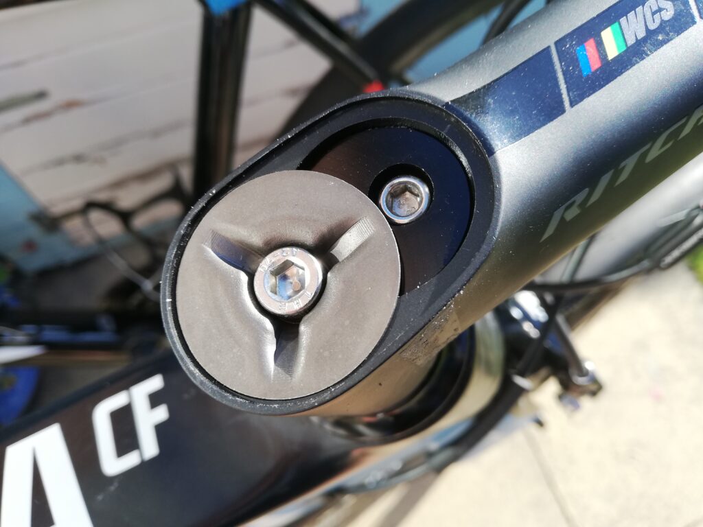 Ritchey_WCS_Chicane_Stem_Steerer_Clamp.jpg