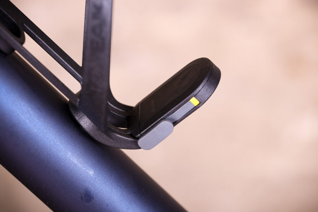 Topeak Ninja cage x – on bike detail.jpg