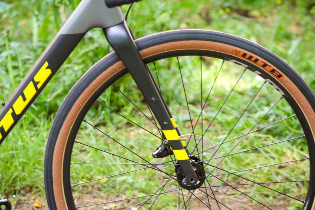 Vitus Substance CRX – fork.jpg