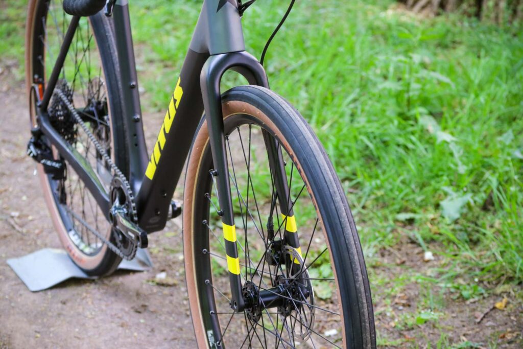 Vitus Substance CRX – fork from front.jpg