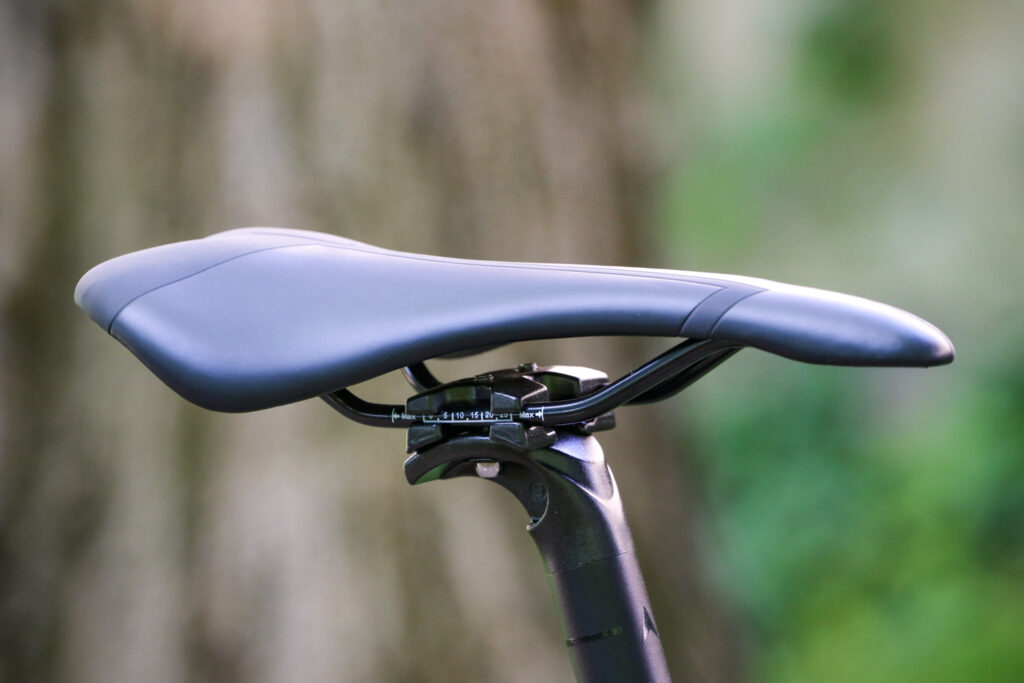 Vitus Substance CRX – saddle.jpg