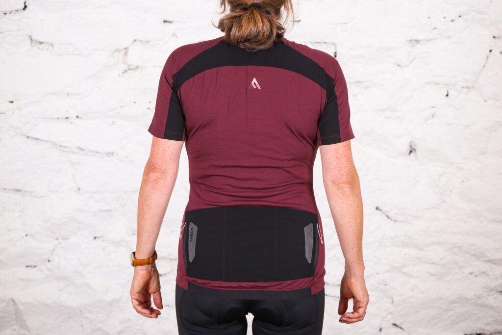 7 Mesh Ashlu Merino Jersey SS Womens – back.jpg