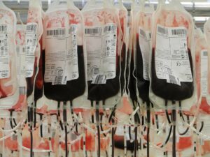 blood-bags-91170_1920