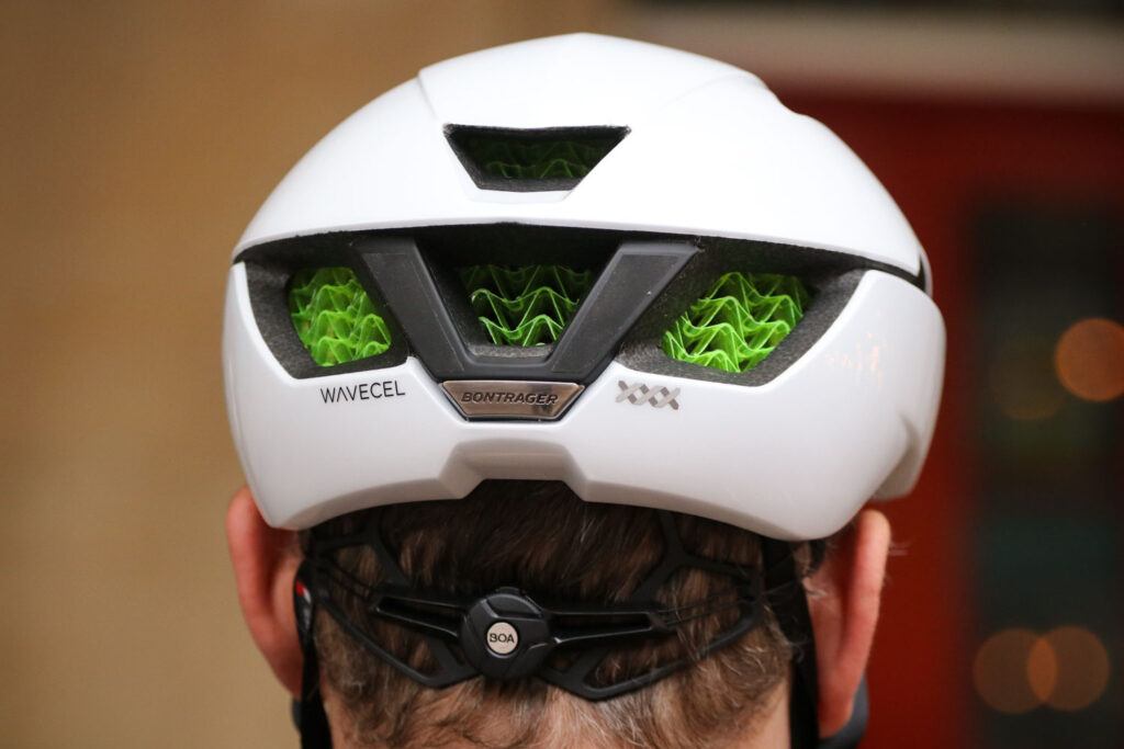 Bontrager XXX WaveCel helmet – back.jpg
