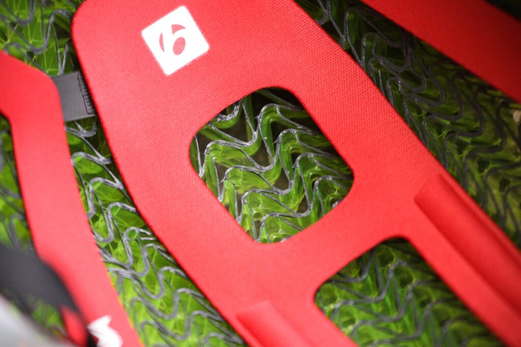 Bontrager XXX WaveCel helmet – inside close up.jpg