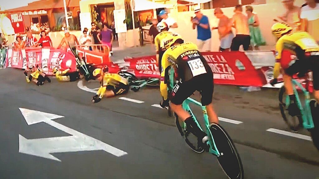 Jumbo-Visma Vuelta Stage 1 crash