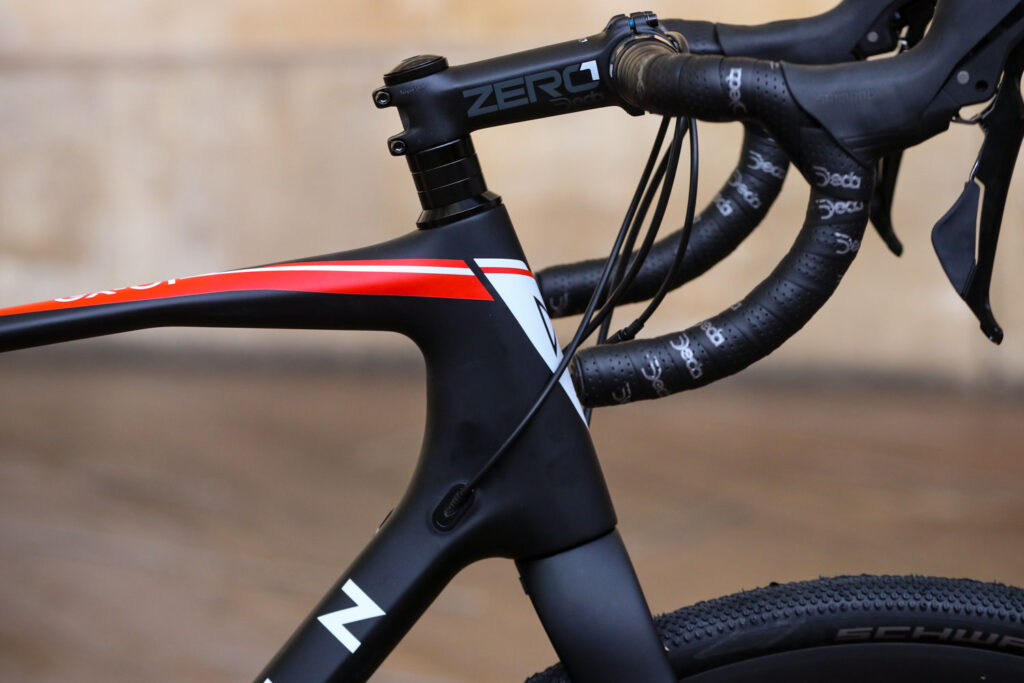 Merlin GX-01 Shimano 105 – head tube.jpg