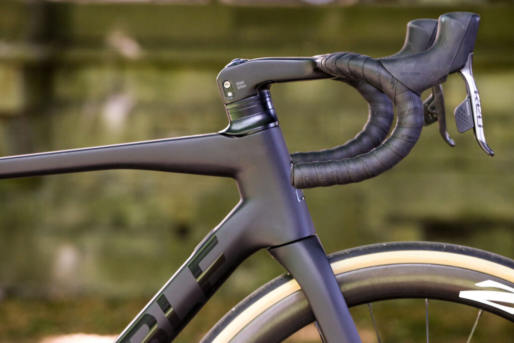 Ribble Endurance SL R Series Disc – head tube.jpg