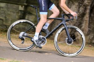 Ribble Endurance SL R Series Disc - riding 1.jpg