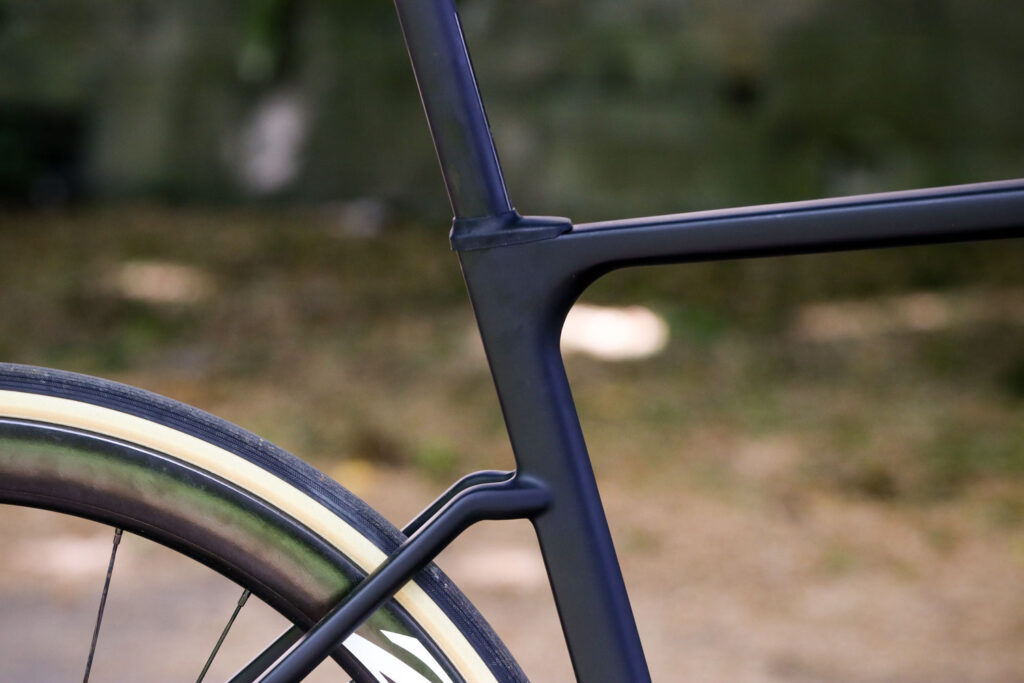 Ribble Endurance SL R Series Disc – seat tube junction.jpg