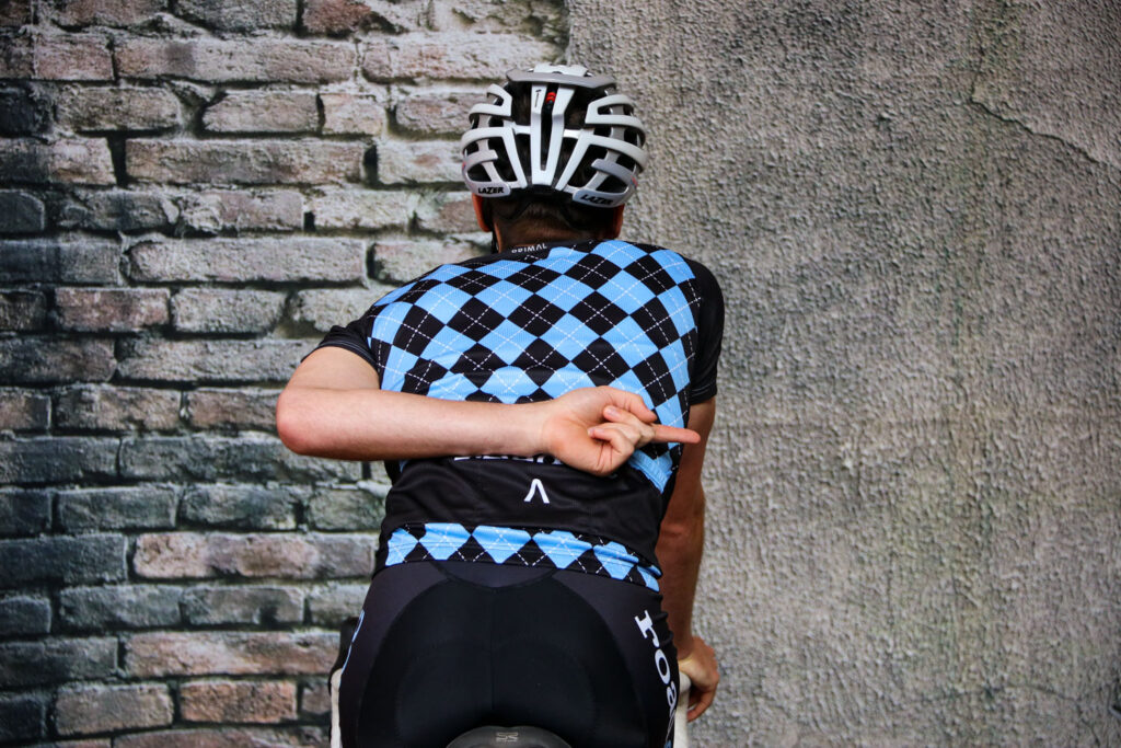 Riding hand signals – obstruction in road.jpg