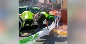 Vuelta Stage 1 Euskadi crash.PNG