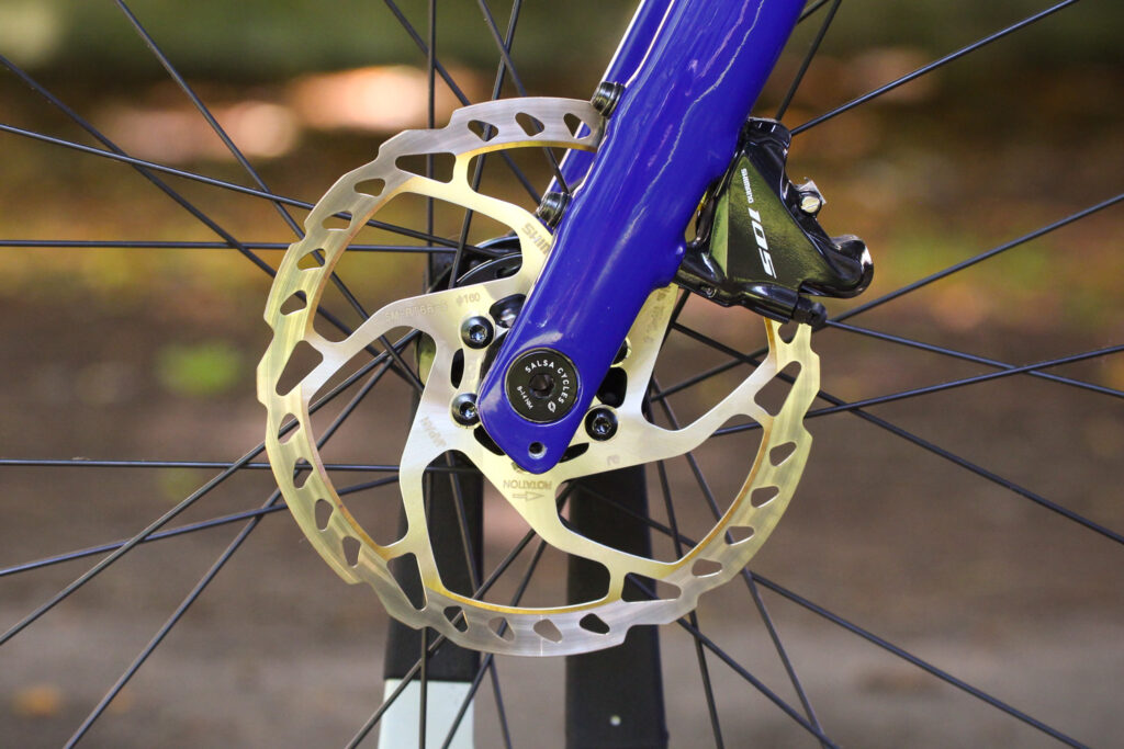 Salsa Warroad – front disc brake.jpg