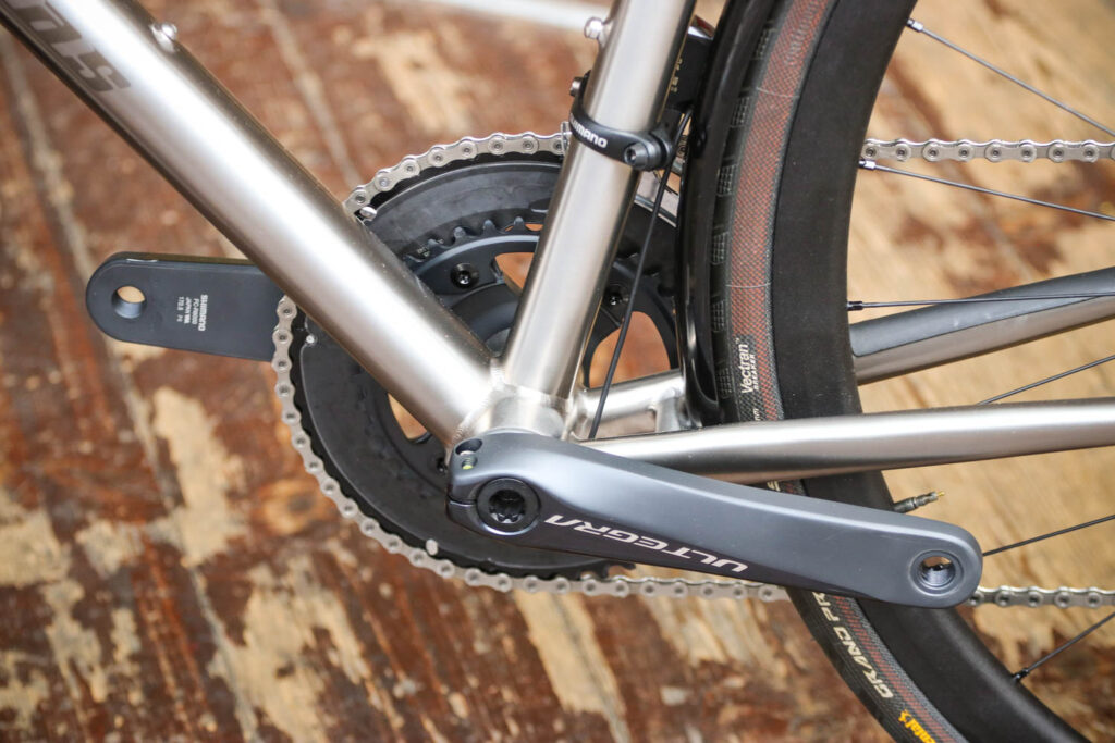 Van Nicholas Yukon Disc – bottom bracket.jpg