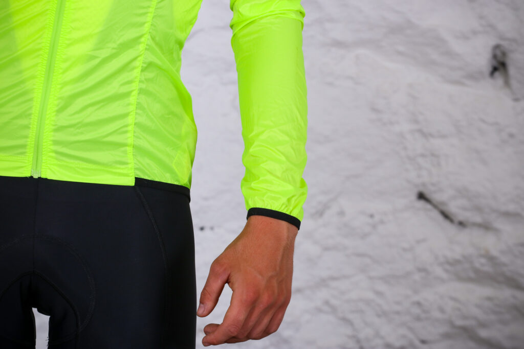 Van Rysel RC 500 Ultralight Windproof Cycling Jacket – cuff.jpg