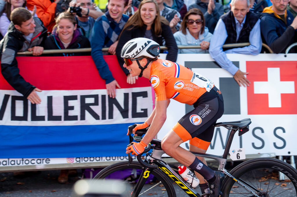 Annemiek van Vleuten wins the 2019 road race (picture credit SWPix.com)