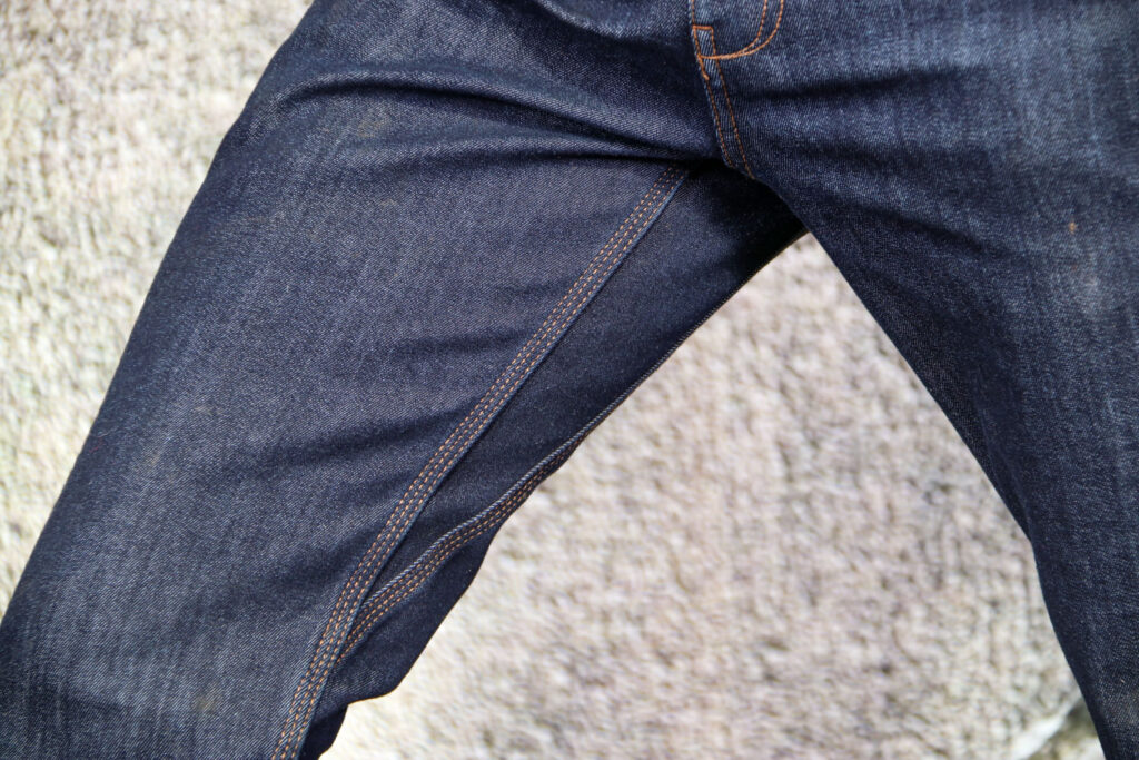 DUER Stay Dry Denim Relaxed cycling jeans – gussett.jpg