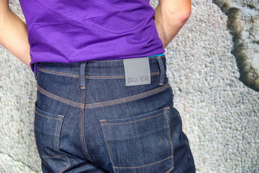 DUER Stay Dry Denim Relaxed cycling jeans – waist detail.jpg
