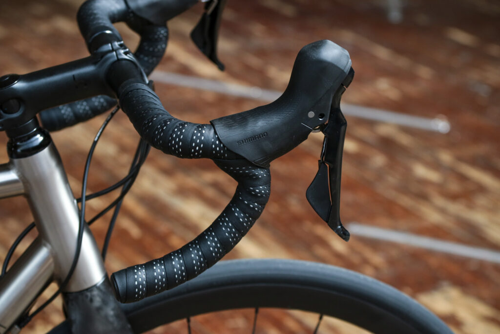 J Guillem Major – bar and shifter.jpg