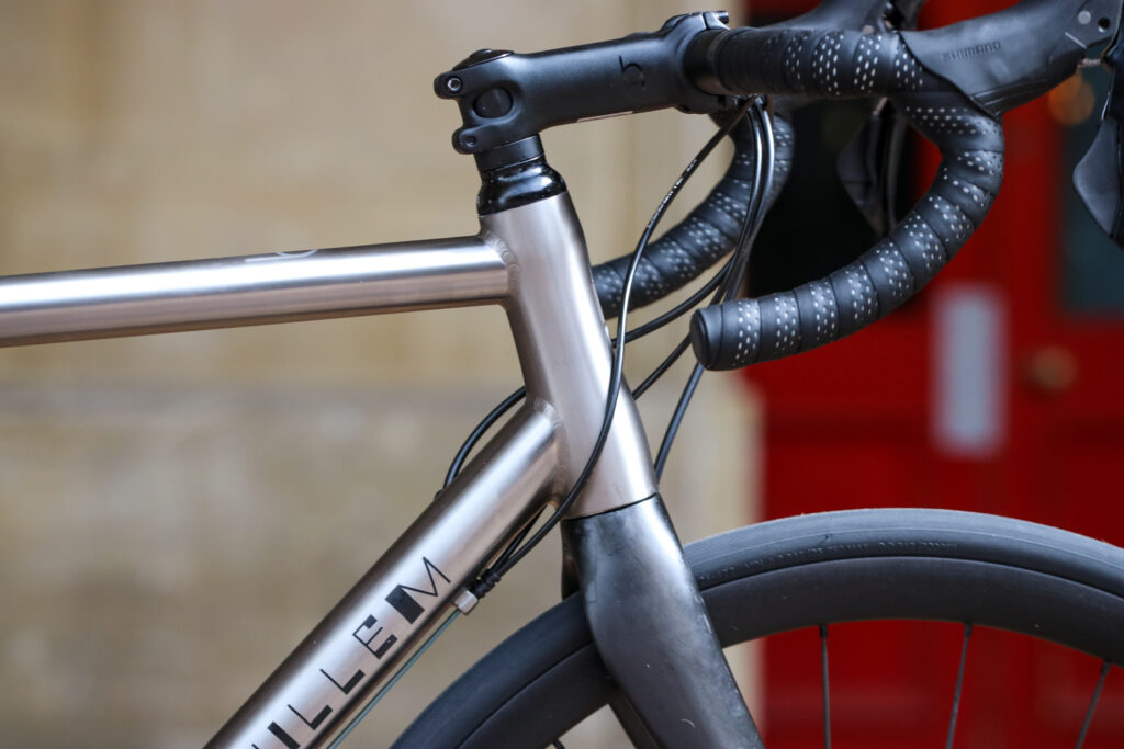 J Guillem Major – head tube.jpg