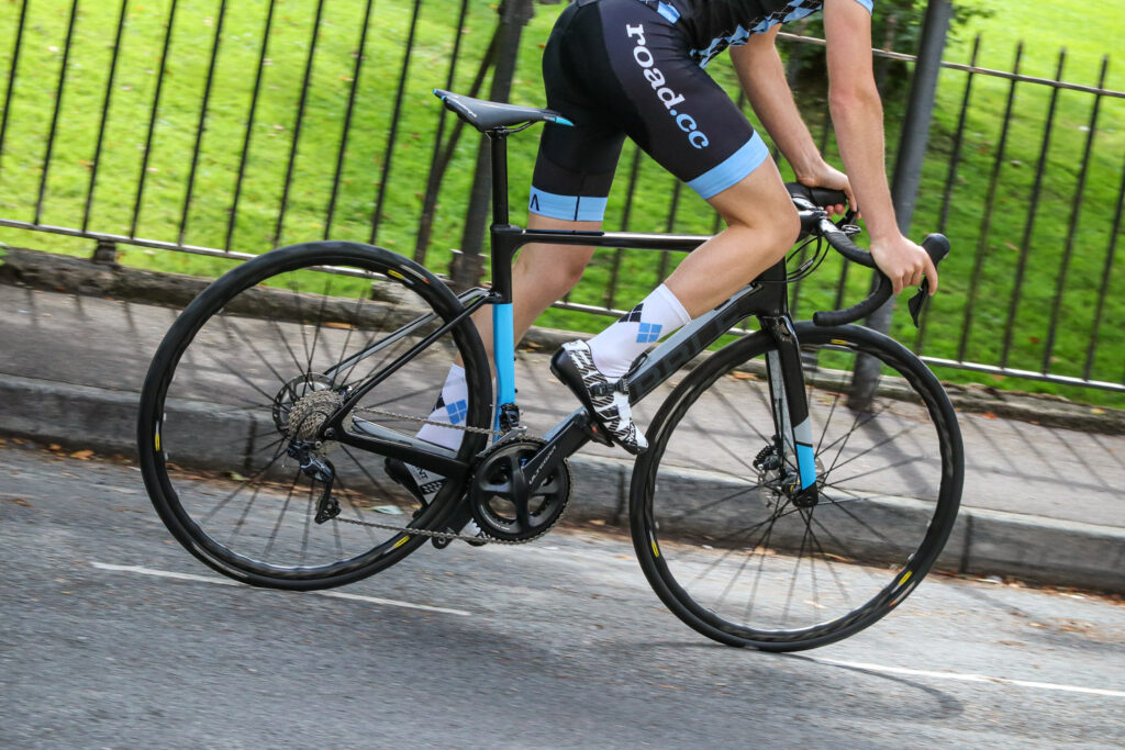 ribble-endurance-sl-riding-5.jpg