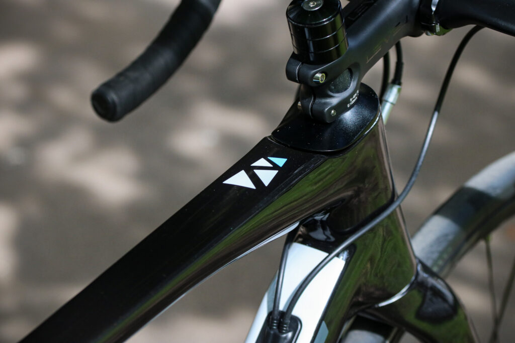 ribble-endurance-sl-top-tube-detail.jpg