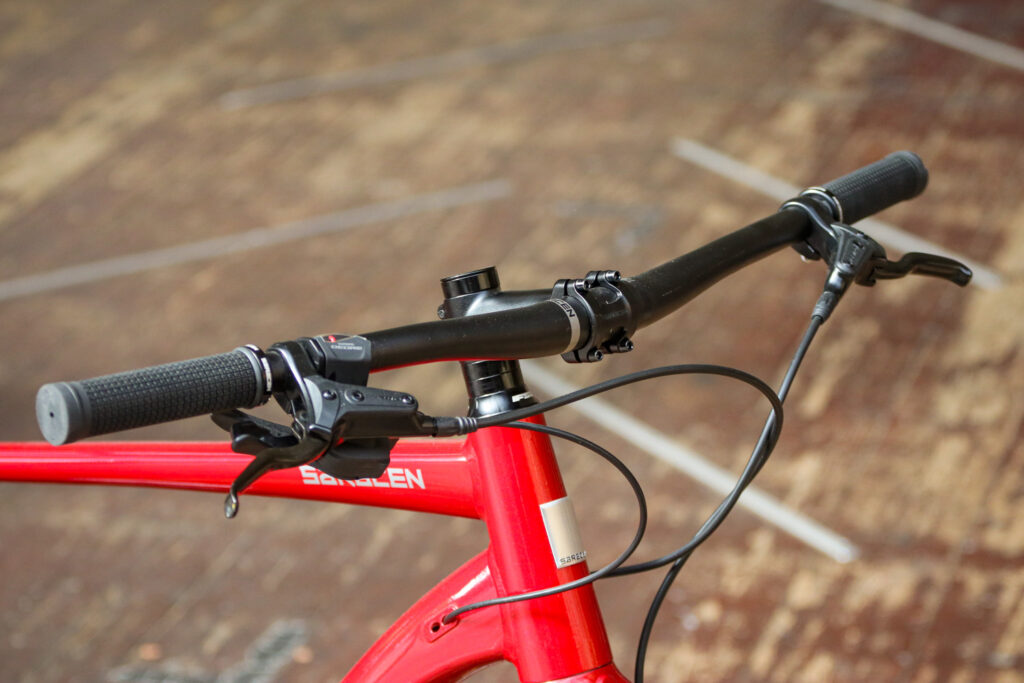 Saracen Levarg FB – bars.jpg