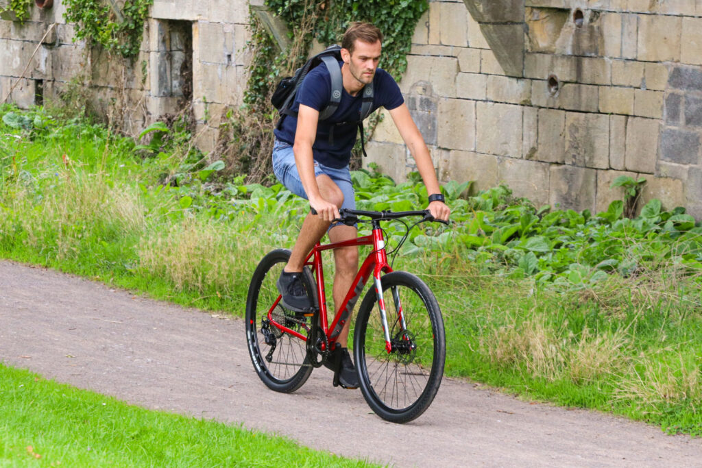 Saracen Levarg FB – riding 4.jpg