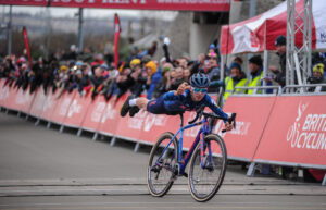 Tom Pidcock celebrates winning 2019 senior national cyclo-cross championship (picture credit 5311 Media)