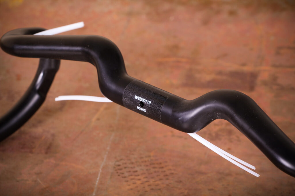 Coefficient Cycling The Wave Handlebar – detail 3.jpg