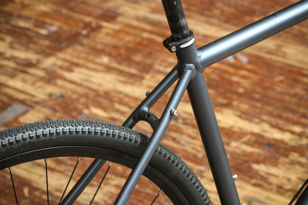 genesis-cda-20-seat-stays.jpg