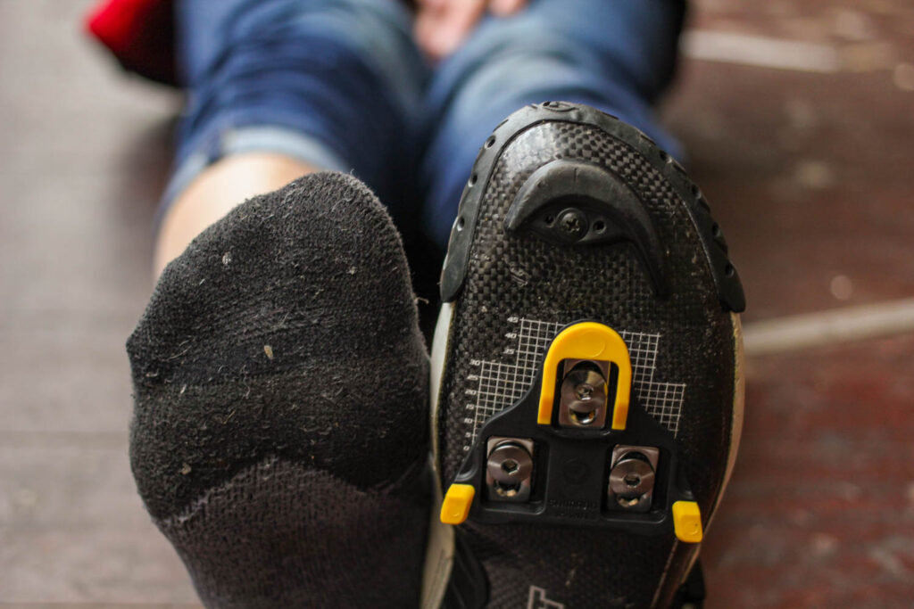 How to fit and remove cleats step 06