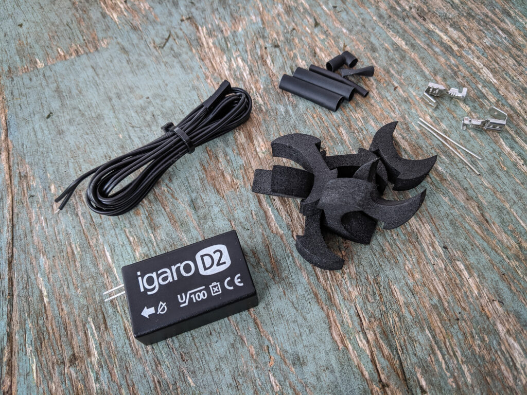 Igaro D2 – all the bits.jpg