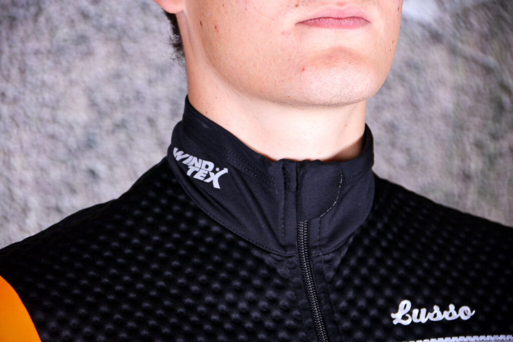 Lusso Aqua Pro Extreme Jacket – collar.jpg