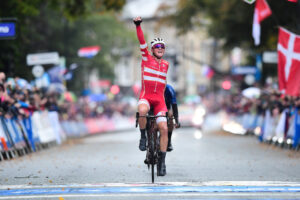 Mads Pedersen wins the world championship (picture Alex Broadway, SWPix.com).JPG