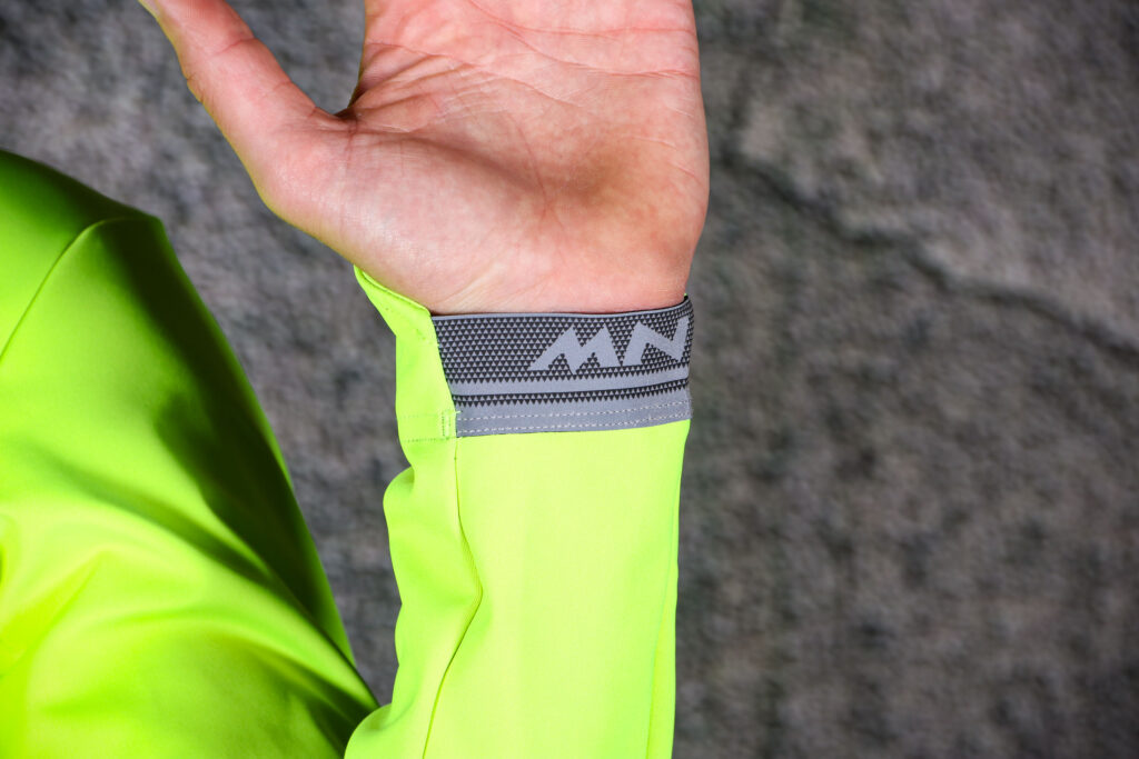 Northwave Ghost H2O Water Repellent Jacket – cuff 2.jpg