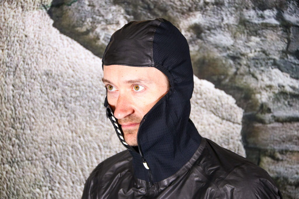 Rapha Pro Team Insulated Gore-Tex Jacket – hood.jpg