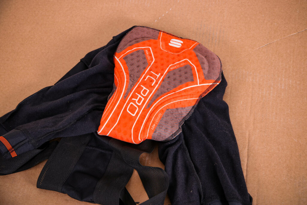 Sportful Fiandre NoRain Pro bib shorts – chamois.jpg