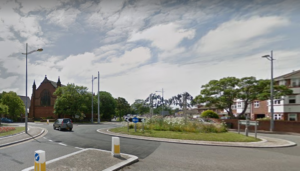 Station Road roundabout, Hoylake (via Google Street View).PNG
