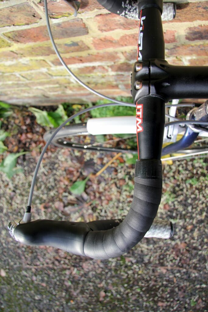 Arundel Art Geck top.jpg