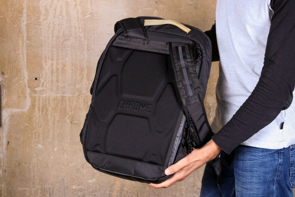 Chrome Mazer Vigil Pack – back.jpg