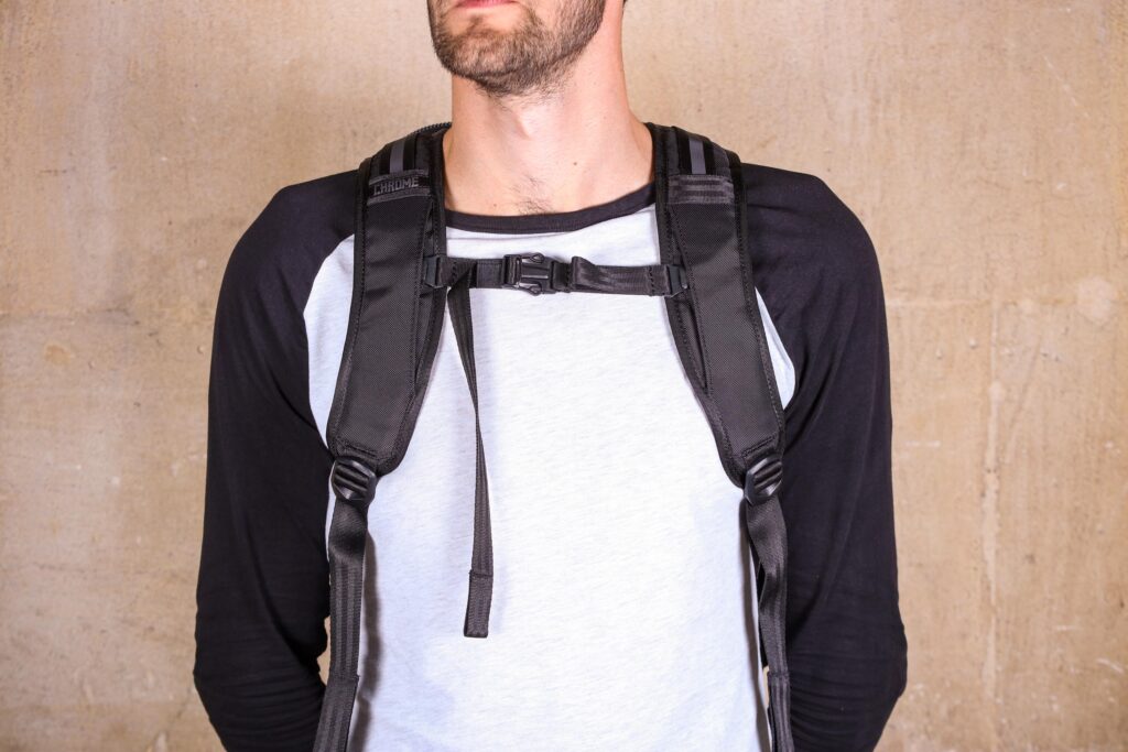 Chrome Mazer Vigil Pack – straps.jpg