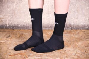 DeFeet Levitator Lite 6