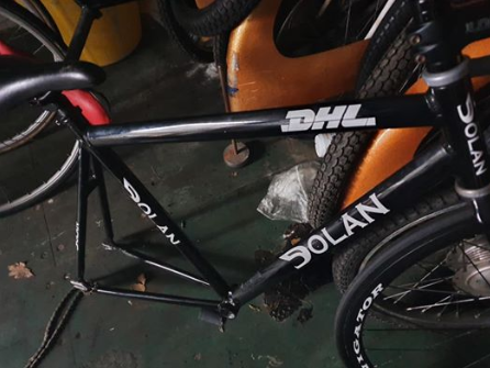 Dolan track frame stolen from Quibell VeloSport (via Facebook).PNG