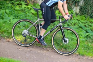 Genesis Croix de Fer Ti - riding 1.jpg