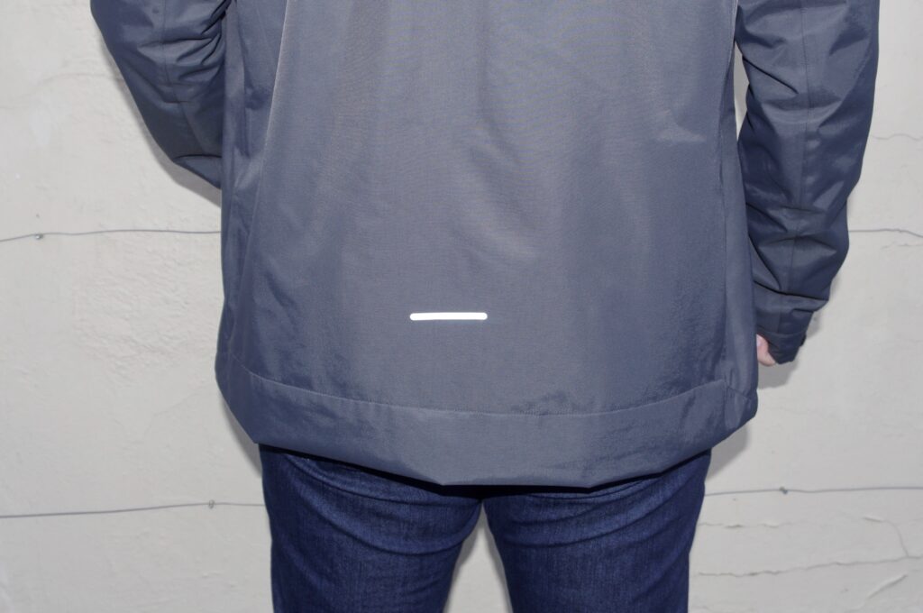 Howies Herald rear flap hidden.jpg