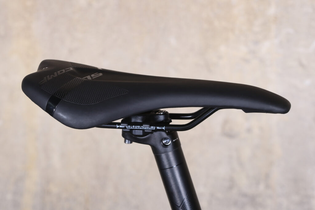 Merida Speeder 900 – saddle.jpg