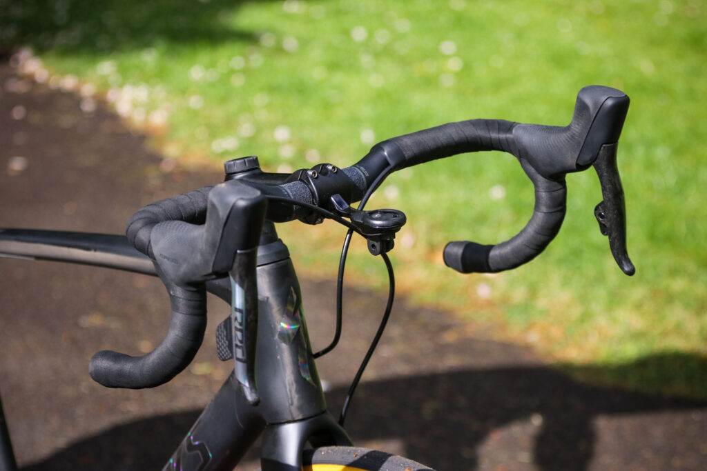 Specialized Roubaix – bars.jpg