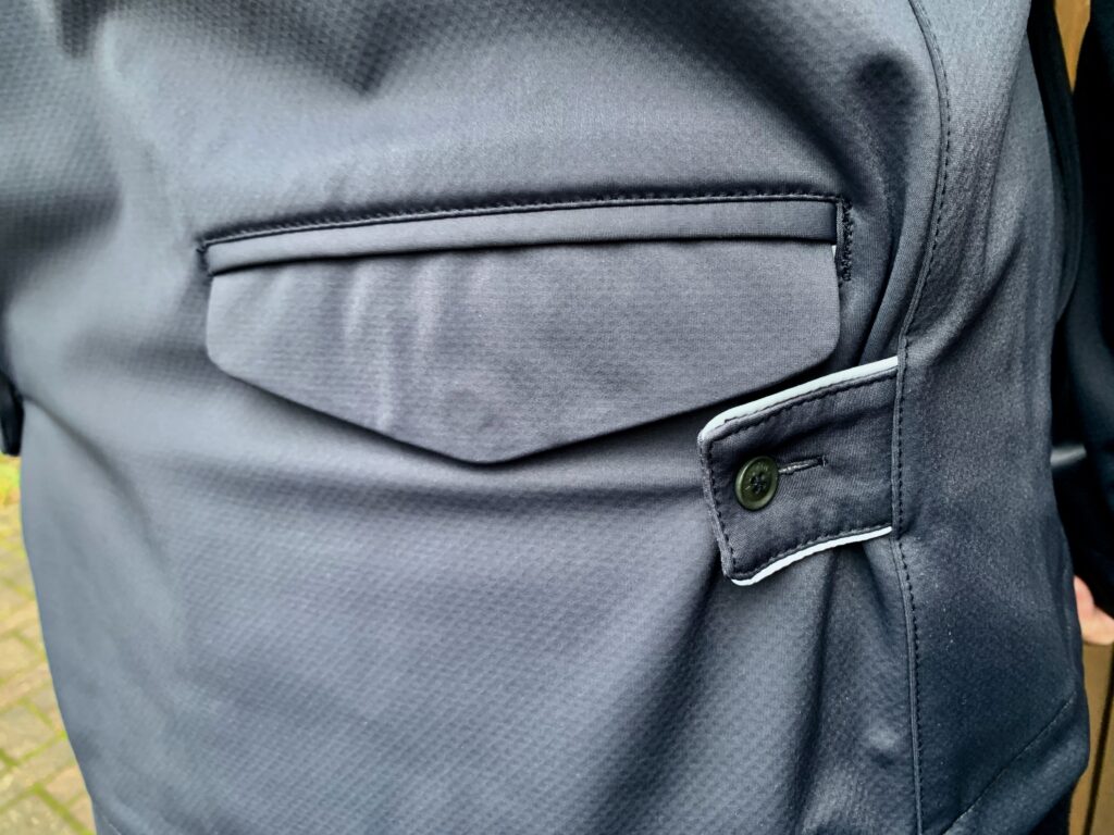 Vulpine Harrington rear pocket.jpg